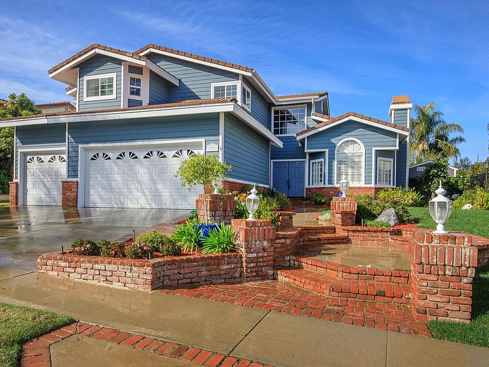 1st image of 293 Goldenwood Cir