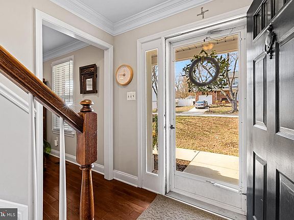 3rd image of 61 Marnel Dr