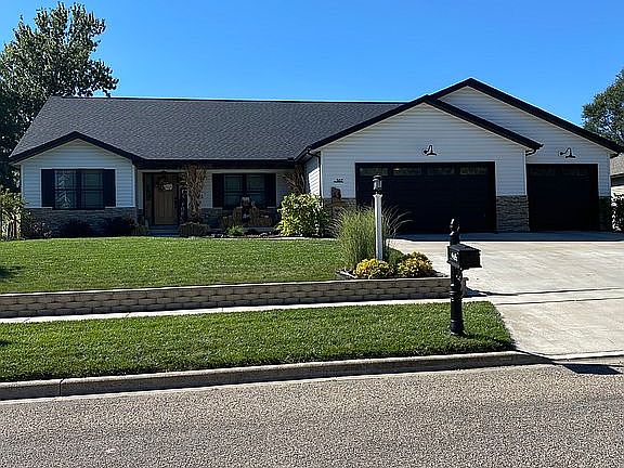 3rd image of 507 N Phil Gould Dr