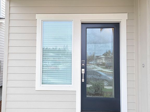 2nd image of 8424 55th Pl NE