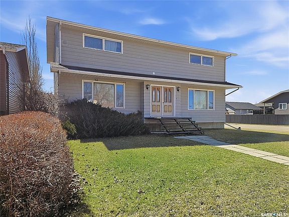 2nd image of 802 Ridpath ROAD