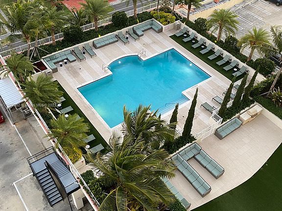 3rd image of 3000 Coral Way APT 1212