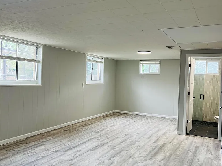 6435 Allison St — Photo 8