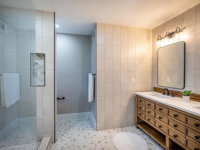 6621 Walnut Hill Ln — Photo 19