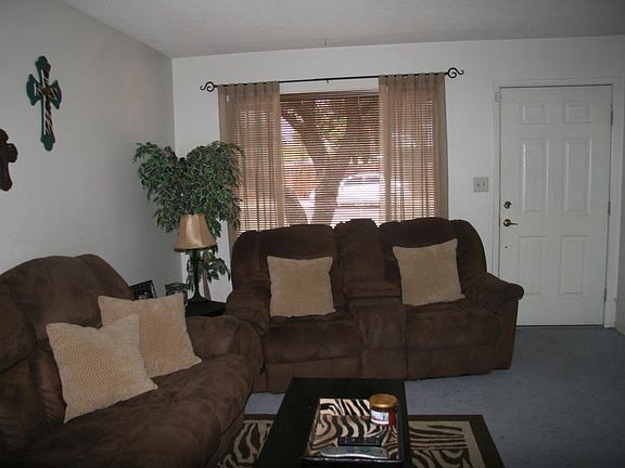 3rd image of 2926 S El Dorado