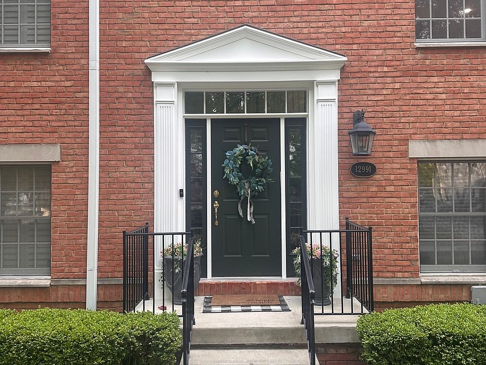 2nd image of 12991 Broad St