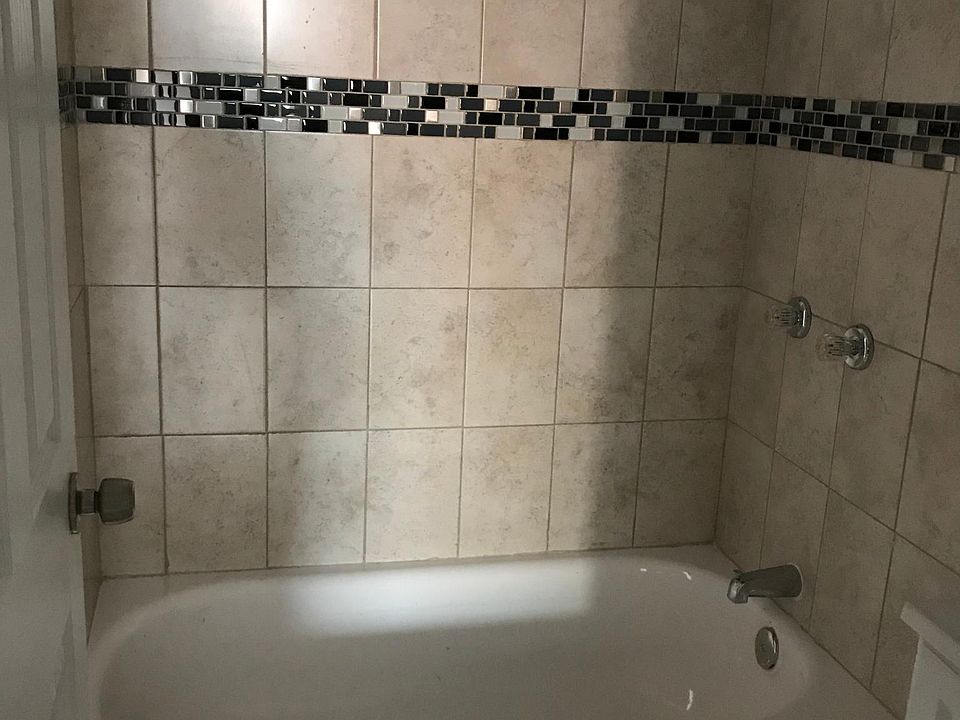 2nd image of 3413 Frankford Ave APT 3