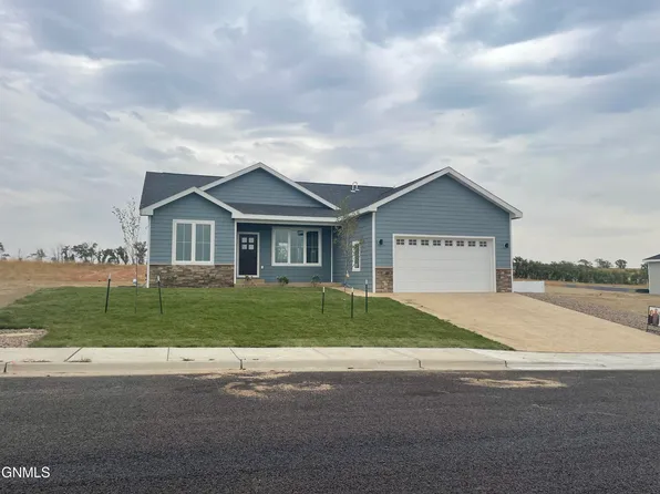 1412 Redtail Rd, Watford City, ND 58854