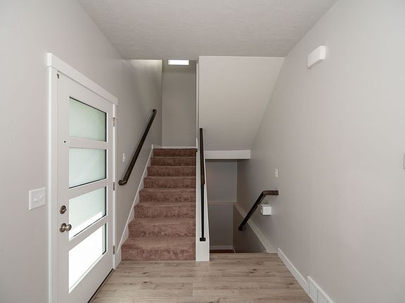 4th image of 1074 W Chimney Pass Dr