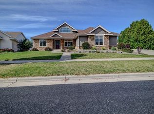 1432 Blue Ridge Trl, Waunakee, WI 53597