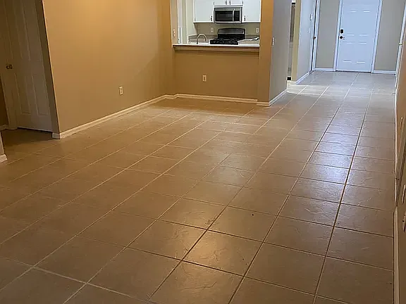 9852 Bayboro Bridge Dr — Photo 6