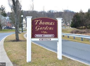 6 Chesterwood Cir, Shillington, PA 19607