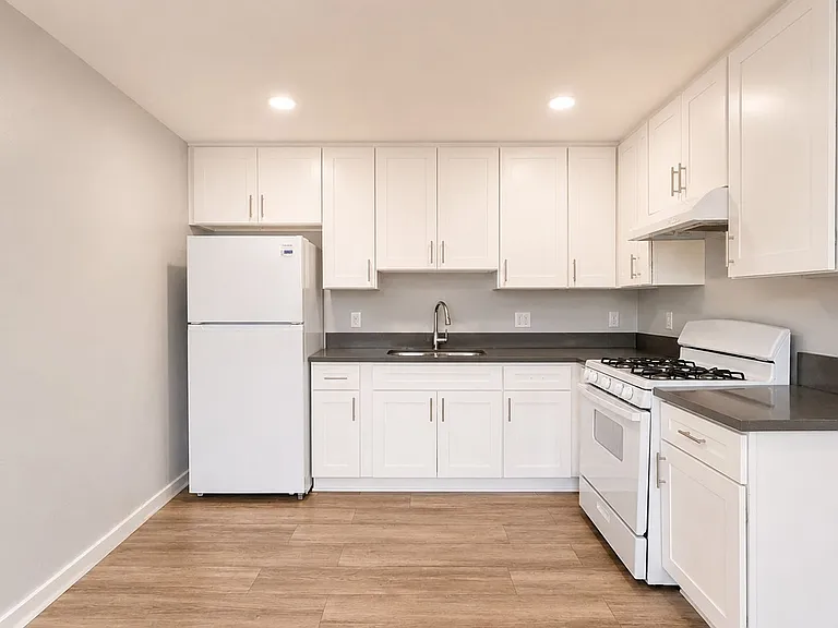 5000 W Coliseum St — Photo 17