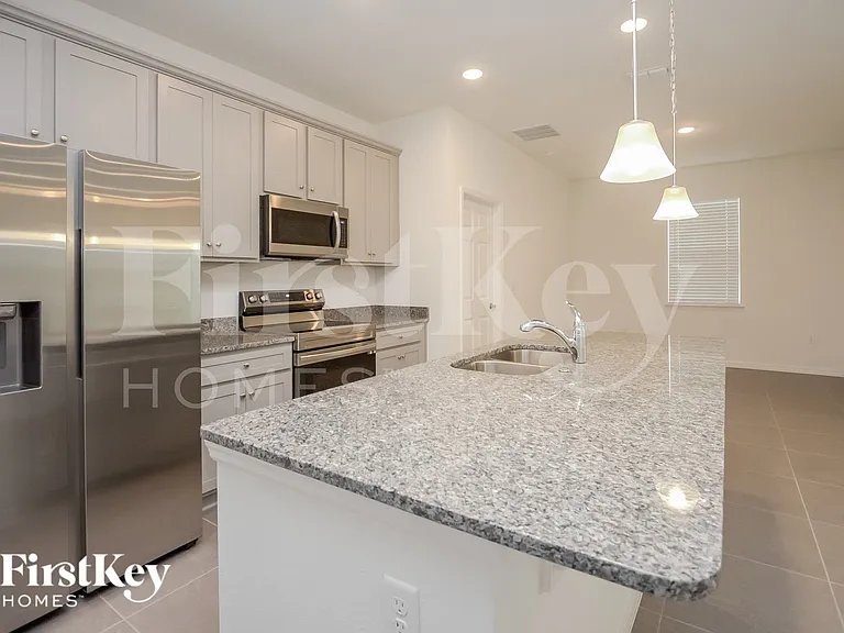 356 Corbel Ln — Photo 4