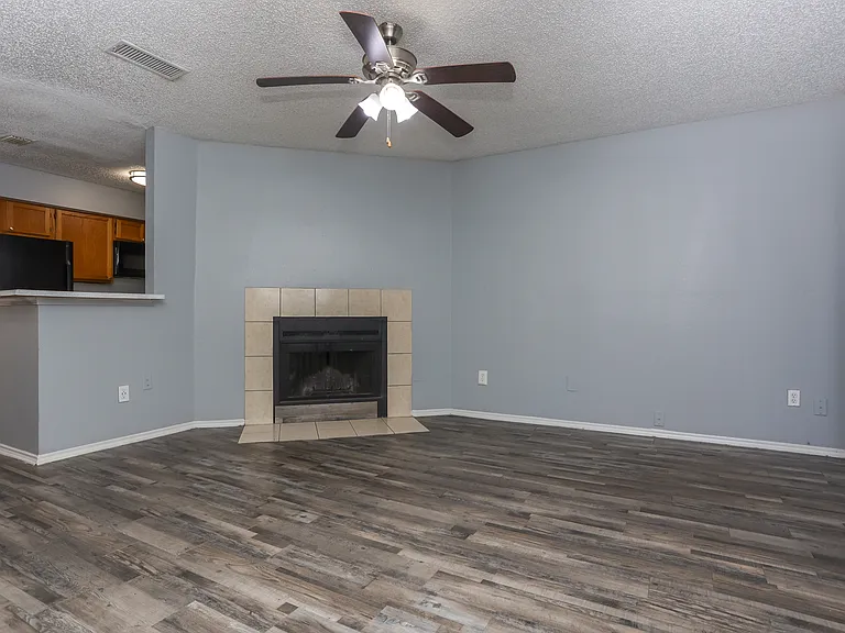 Radford Place Apartments — Photo 2