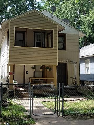 1st image of 3509 Roberts St