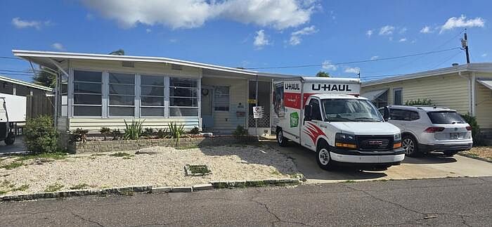 1st image of 2633 Japonica Dr