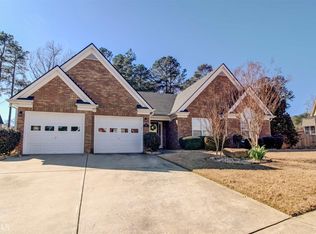 1360 Creek Pointe Cir, Lawrenceville, GA 30043