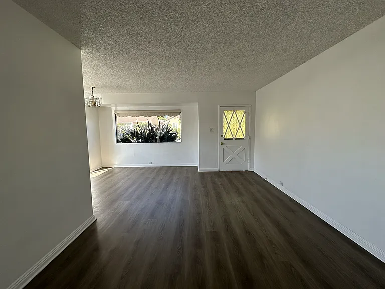404 W Andrix St — Photo 3