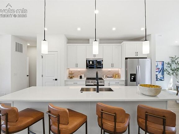 5th image of 1764 Keystone Crest Ln