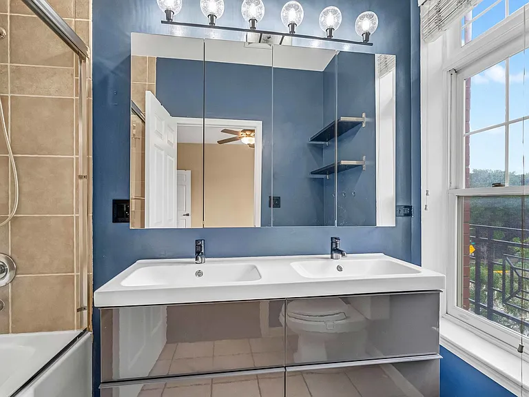 1406 S Halsted St #3B — Photo 11