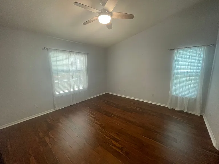 5708 Greenwood Cir #48 — Photo 10