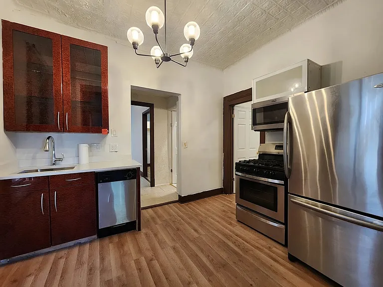 1619 S Loomis St #1R — Photo 9