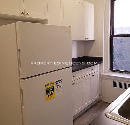 5th image of 3553 82nd St APT 2B