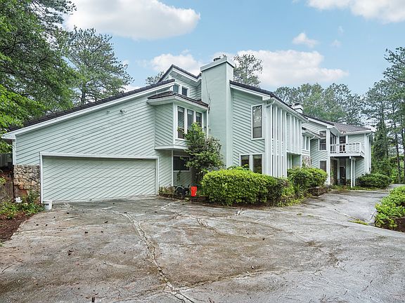 4th image of 8805 N Mount Dr