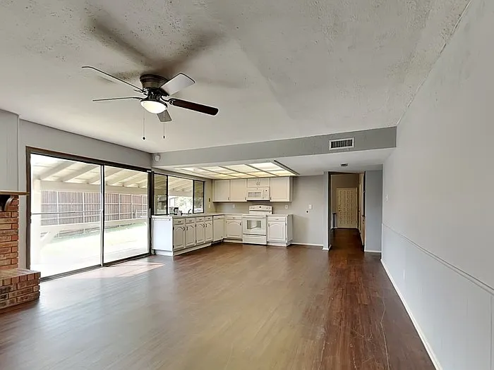 4208 O'Hare Dr — Photo 4