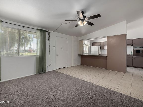 3rd image of 10434 W OAKMONT Drive