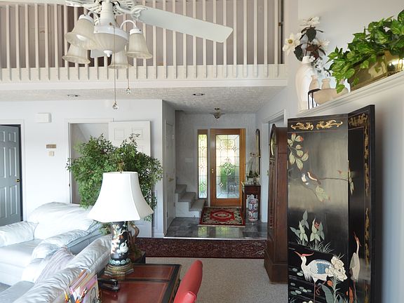 Foyer/Entry