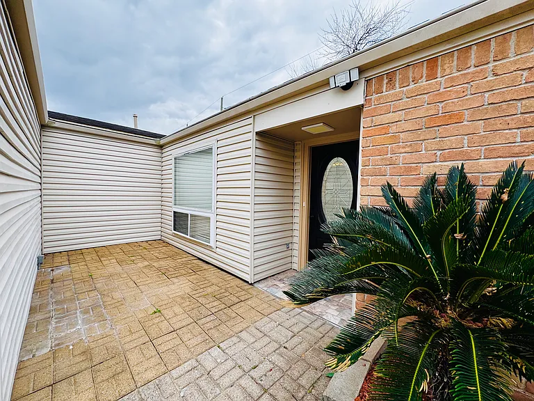 2326 Briarview Dr #1 — Photo 23