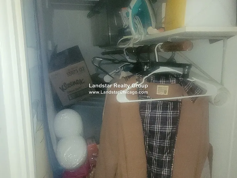 1233 Chicago Ave #11 — Photo 9