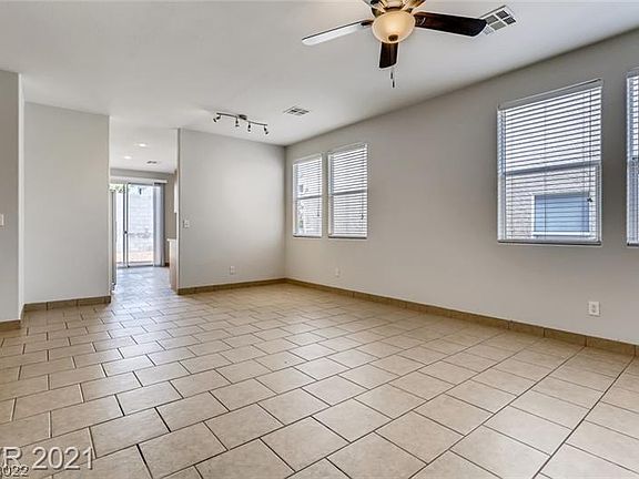 2nd image of 1115 Majestic Canyon St