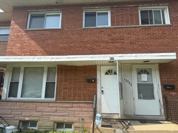 10059 Frontage Rd Unit E, Skokie, IL 60077