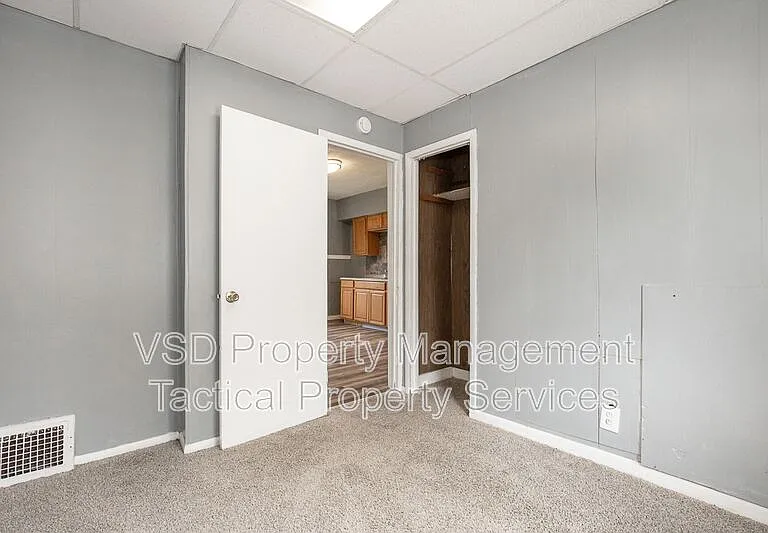 6924 Claasen Ave #UP — Photo 19