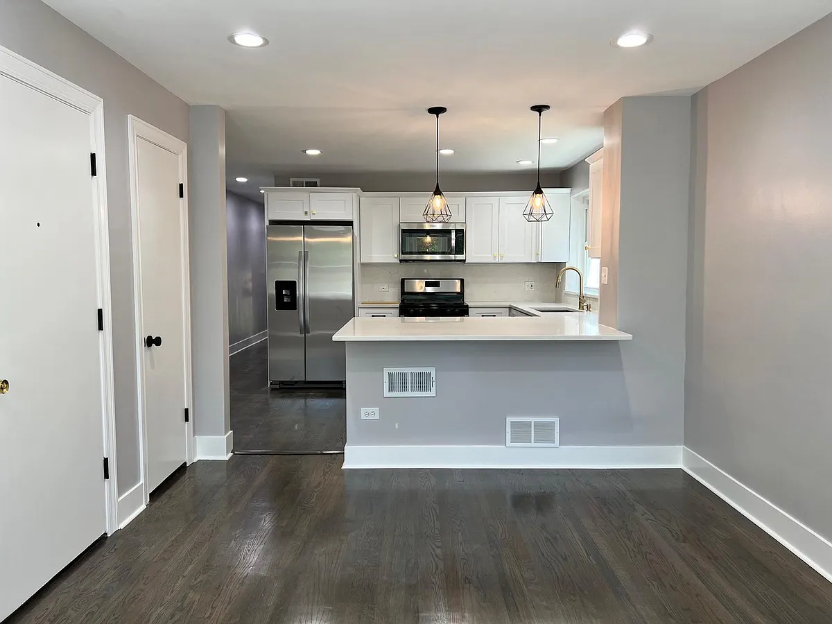 Building Photo - 5325 N Virginia Ave #1S