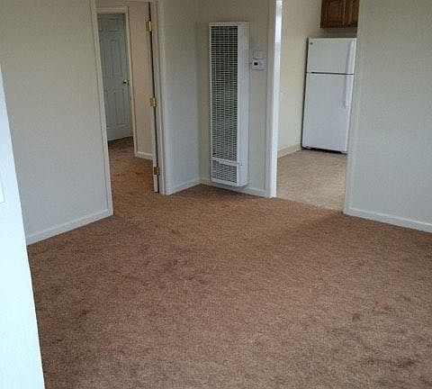 4th image of 22413 Meekland Ave