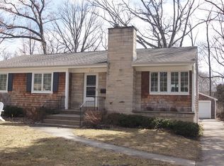 623 Lincoln Ave, Lake Bluff, IL
