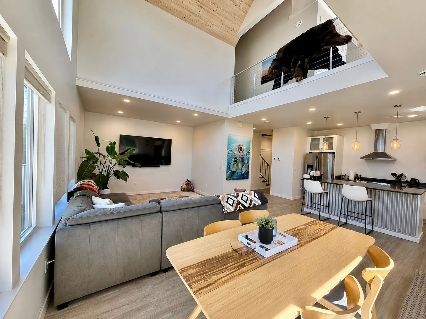 Long Term Furnished Home — Photo 3