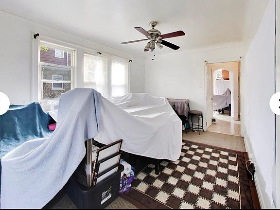 4th image of 8432 S Honore St