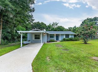 11605 Meadowlane Dr, Dade City, FL 33525