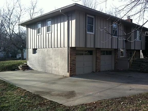 2nd image of 1821 SW Speas Dr