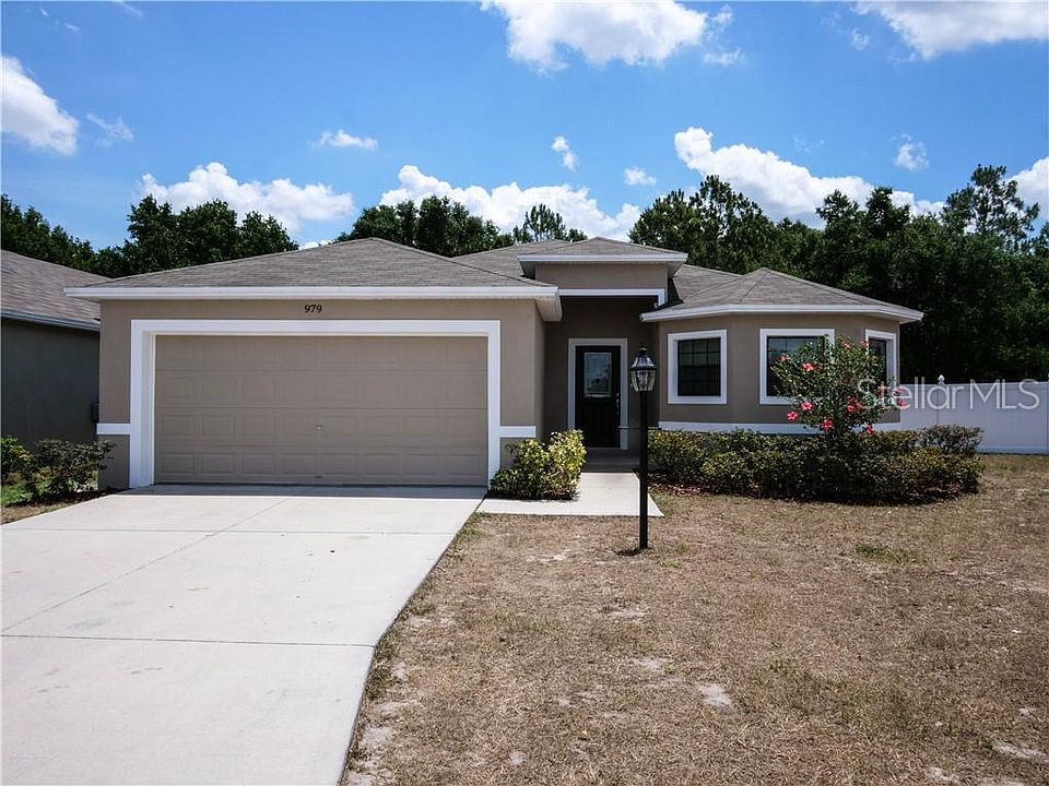 1st image of 979 Buccaneer Blvd