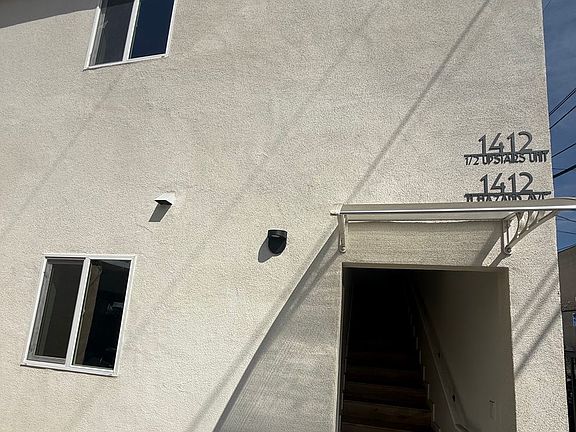 3rd image of 1414 N Hazard Ave