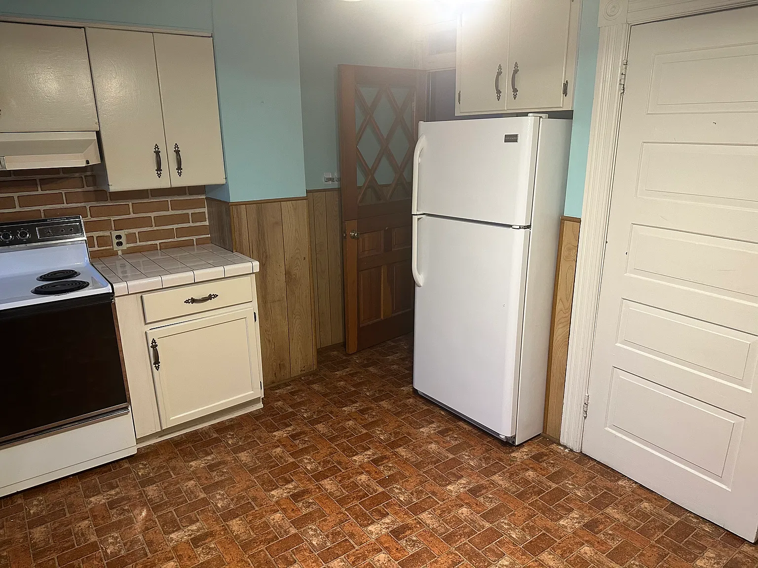 3 bed, 1750 sqft, $1,200 — Photo 4