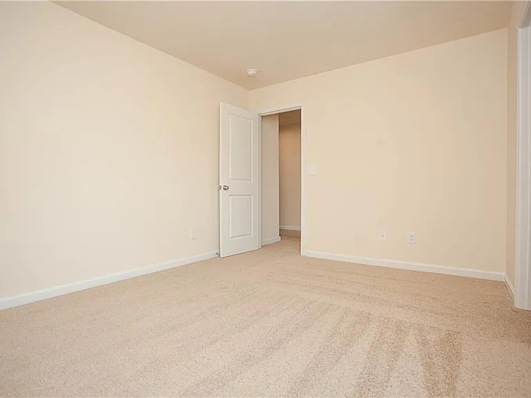 4505 Almanor Cir — Photo 42