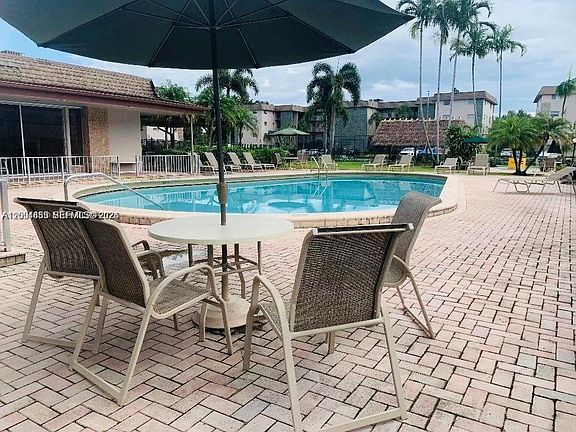 4th image of 2461 SW 82nd Ave #306