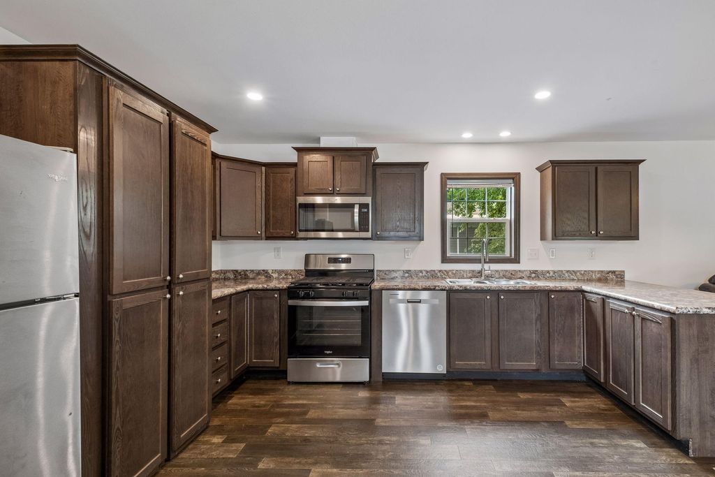 1291 Piper Dr W, Saint Paul, MN - More